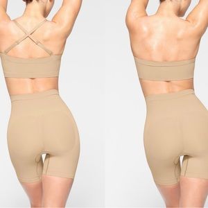 SKIMS Seamless Sculpt Mid Thigh Shorts